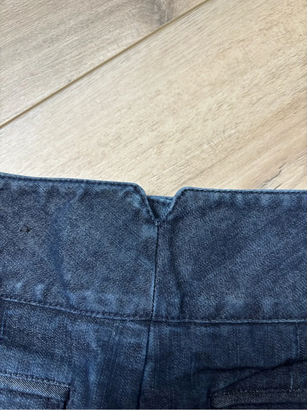 Express Women's Dark Blue Denim Shorts - Picture 4 of 6